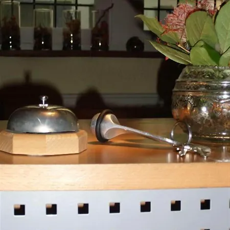 エラスムス ホテル