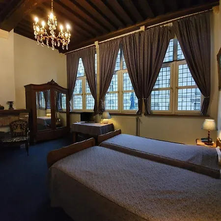 Otel Erasmus 2*